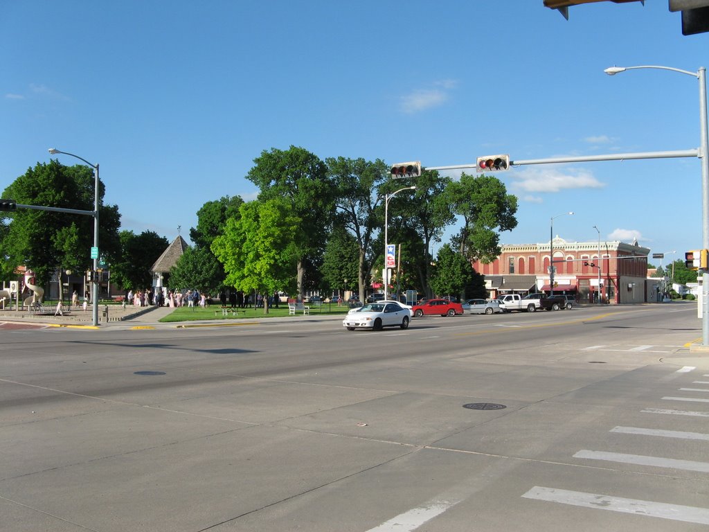 Town Square, Broken Bow, Nebraska by htabor