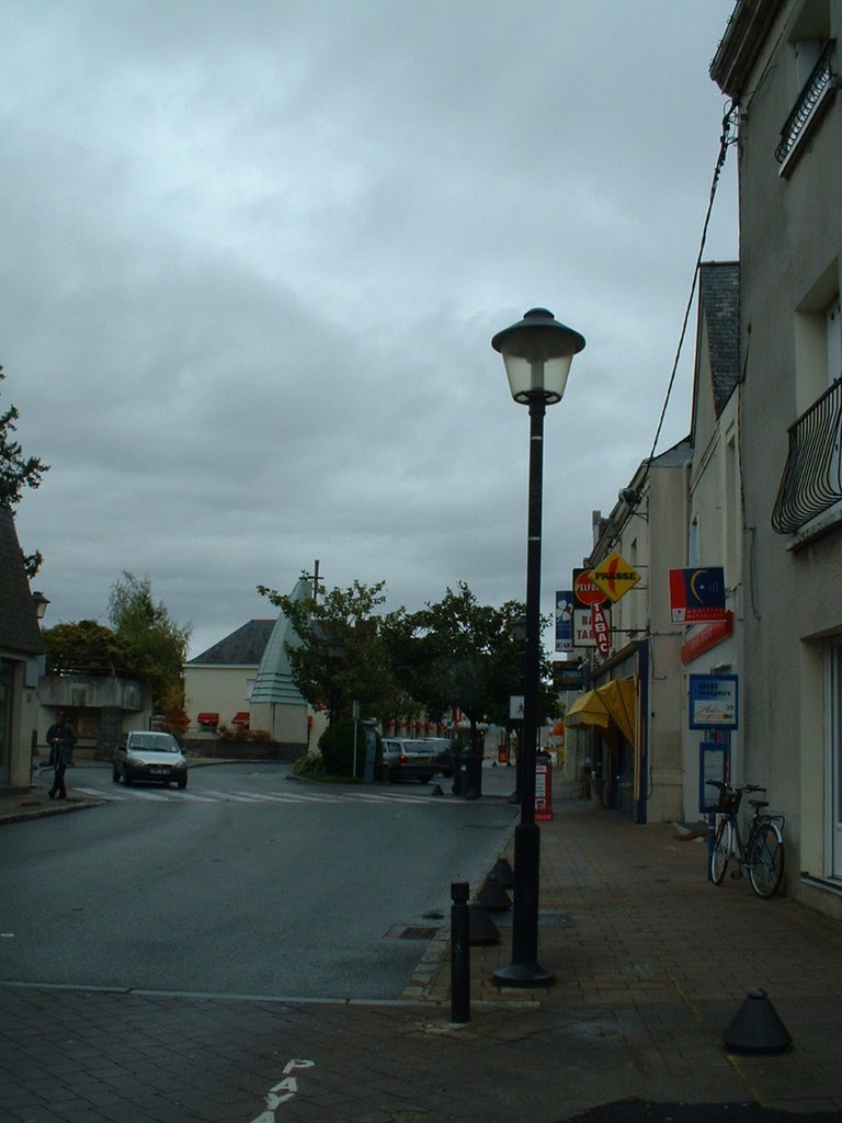 Devant l'Eglise Saint Gilles avant le Tramway à Avrillé, 49240. by J.Hache