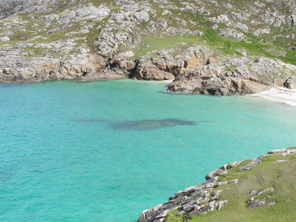 Achmelvich cove by adventurous