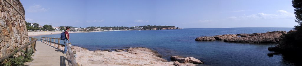 Strand Sant Pol, Costa Brava by Wilfried Sistenich