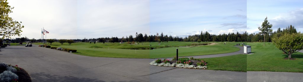 Loomis Trail Golf Course Panorama by ©dyakimec