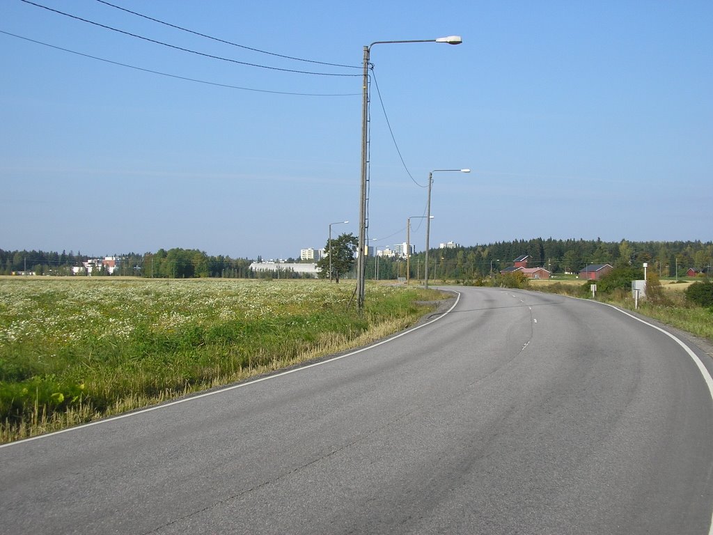 Fields in Jokiniemi [09-2008] by pan-opticon