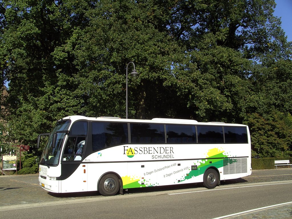 Fassbender Touringcar Schijndel, Genk België by FeestMee.com