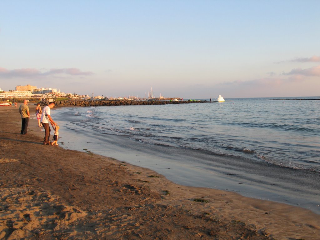 Playa de Fanabe, Costa Adeje by tymekl