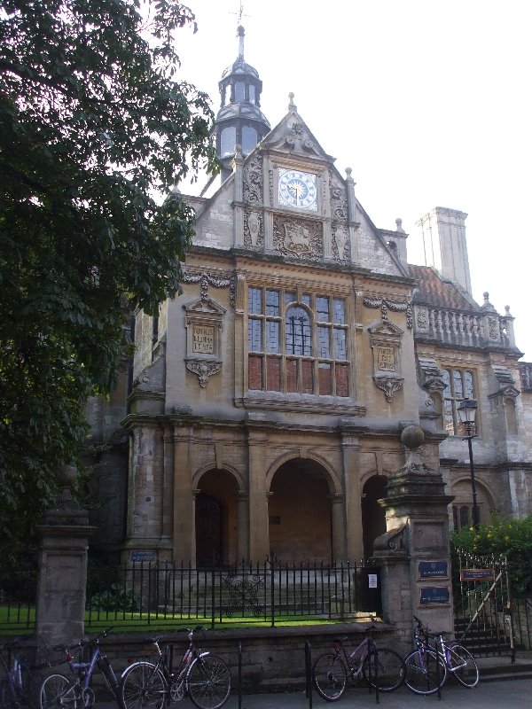 Building in Oxford (2008) by jk1812