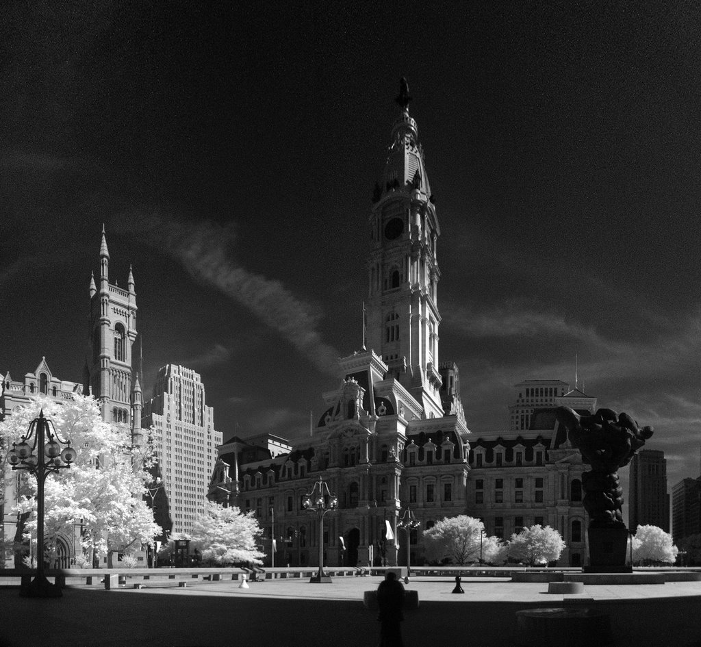 Urban Pic: Pilly City Hall 2. IR/BW by Ruben Lopez Perez