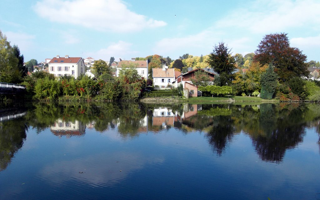 Promenade de l'Allan à MONTBELIARD by Yves BAMBERGER