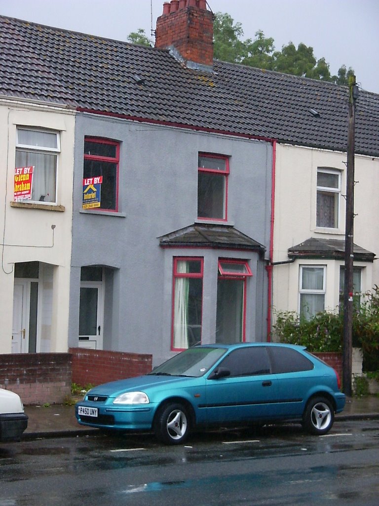 Salisbury Road, Cardiff, Student House by samwisethesick