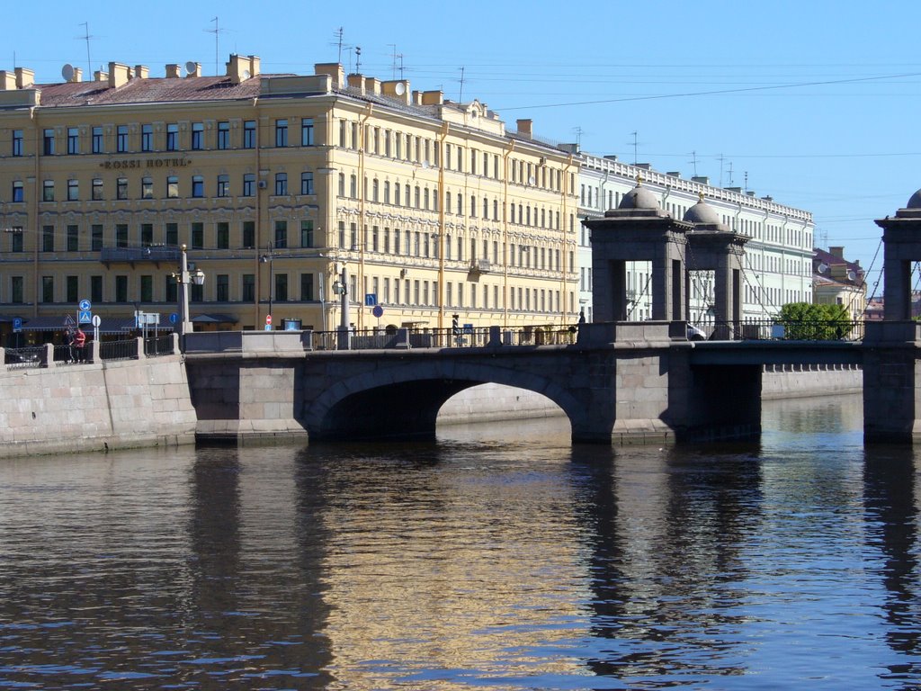 Ломоносовский мост. Набережная Фонтанки. Гостиница Росси. Die Lomonosovbrücke. Die Uferstraße des Flusses Fontanka. Rossi Hotel. by Konstantin Lazarev