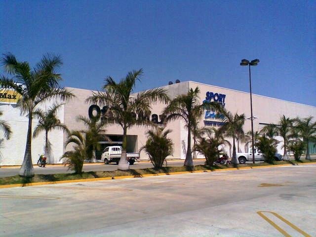 Office Max and Sport City Ciudad del Carmen by Gurigutia