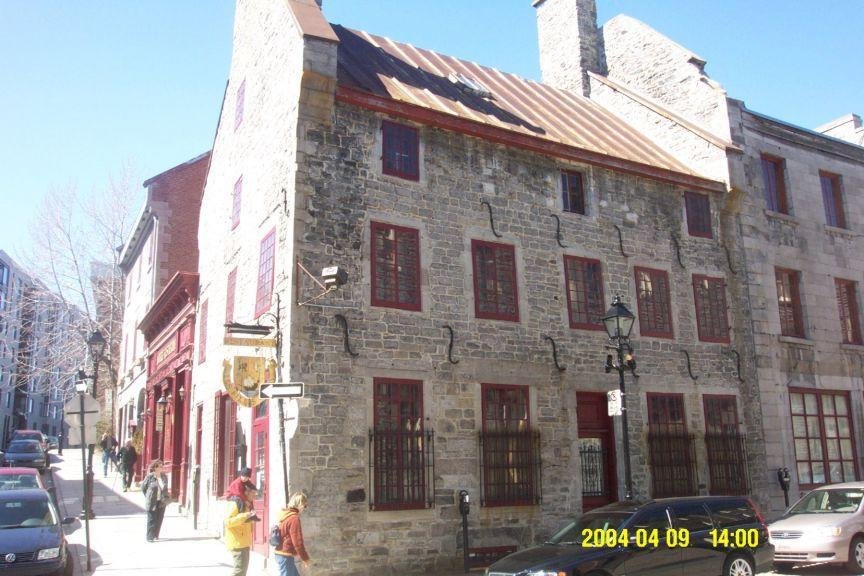 Pierre-du-Calvet House, Old Montreal by arpheges