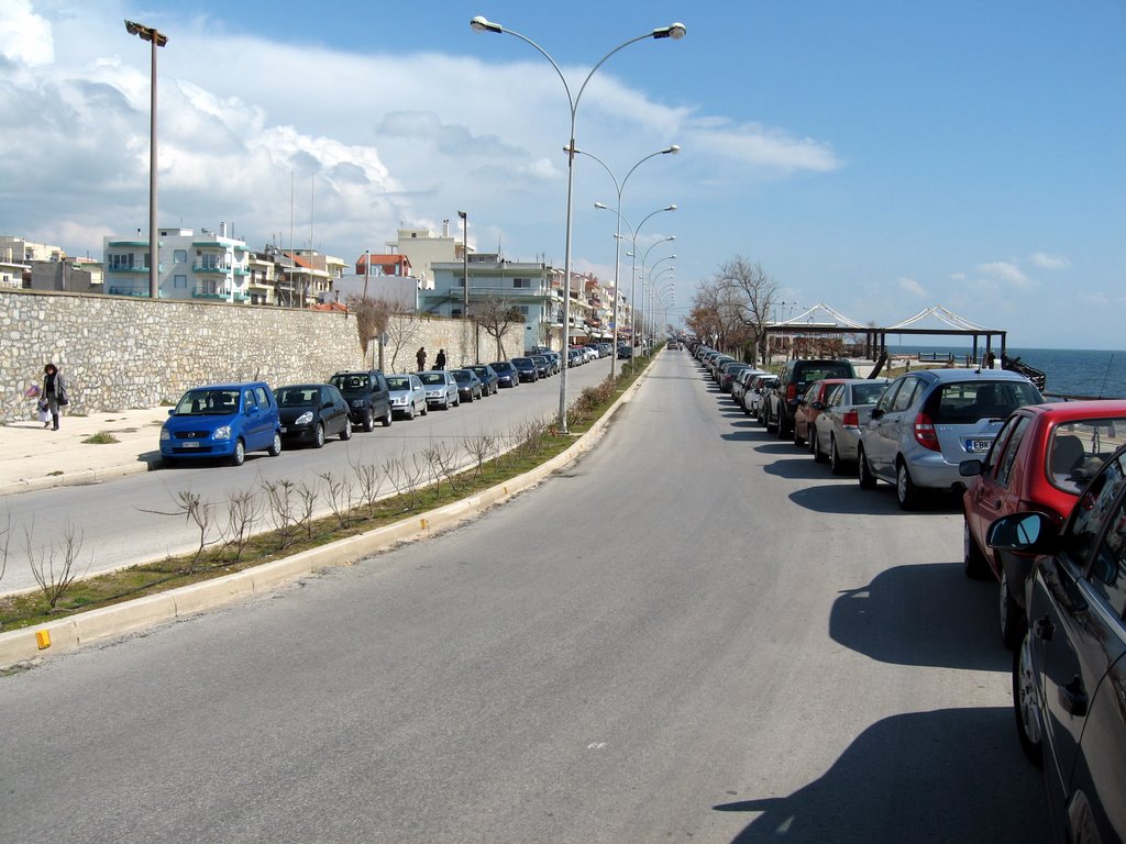 Alexandroupoli, Apolloniados str. by Vasilis Tourliadis