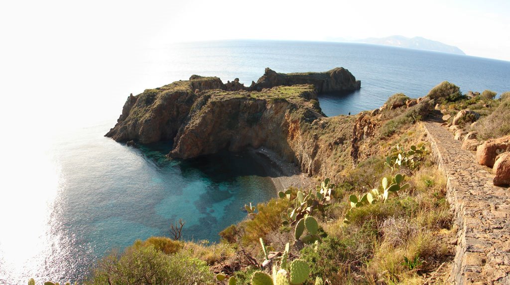 Panarea - Panorama by Rogier S.