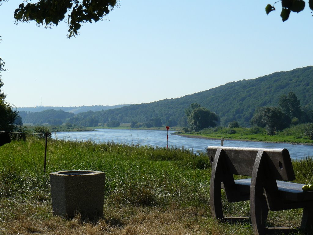 Elbradweg bei Sörnewitz by D. Freudenberg