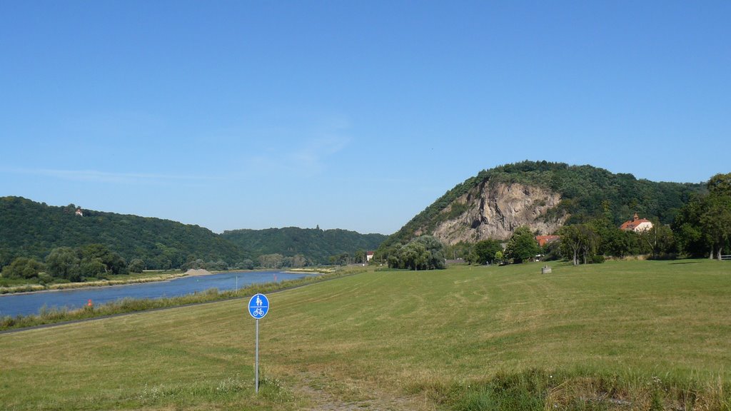 Boselfelsen bei Meißen by D. Freudenberg