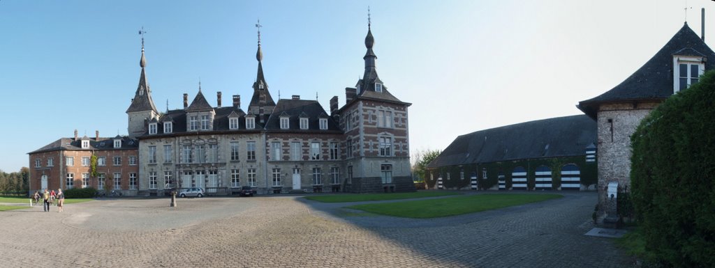 Kasteel de Ribaucourt te Perk by Architect Paul Van Welden