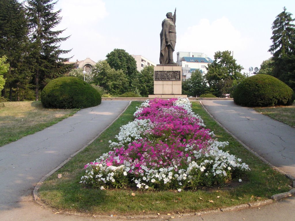 Aliosha Monument by Dieter Henrich