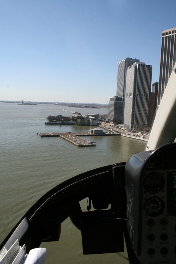 Helicopter approaching Downtown Manhattan Heliport by Paparazzi828