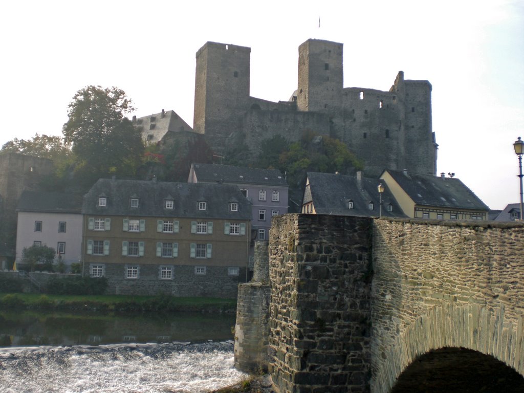 Burg Runkel by antoni f.