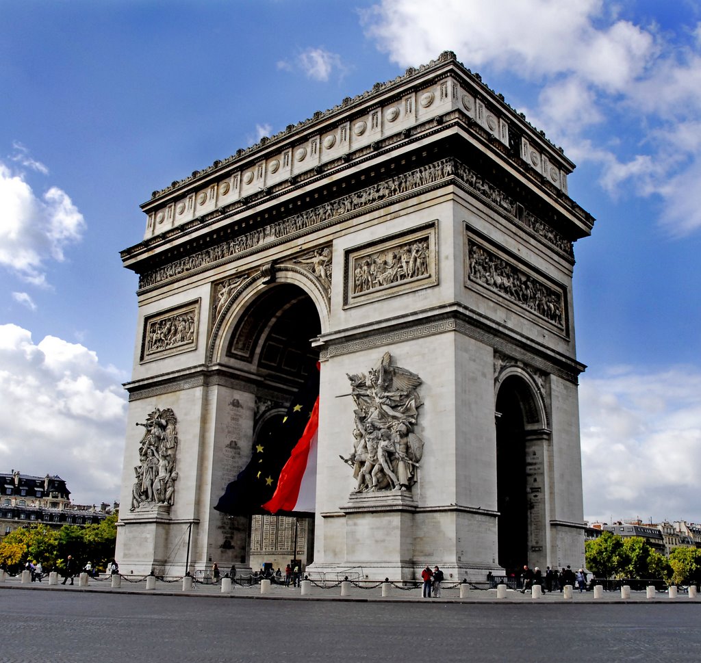 Arc De Triomphe by Rakan Alireza