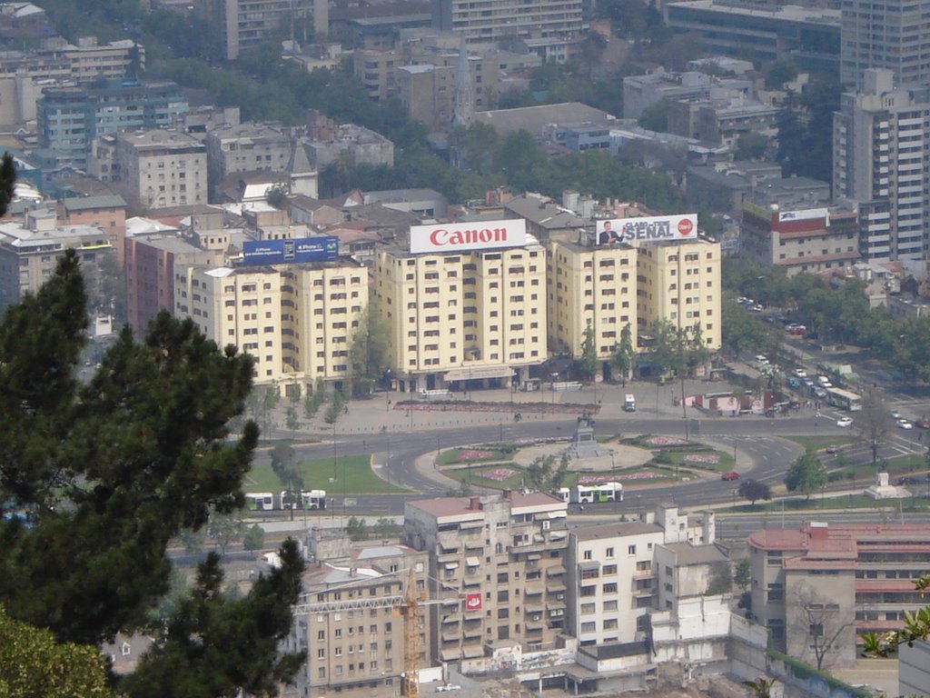 Plaza Italia desde Cerro San Cristobal by Patricio Cabezas