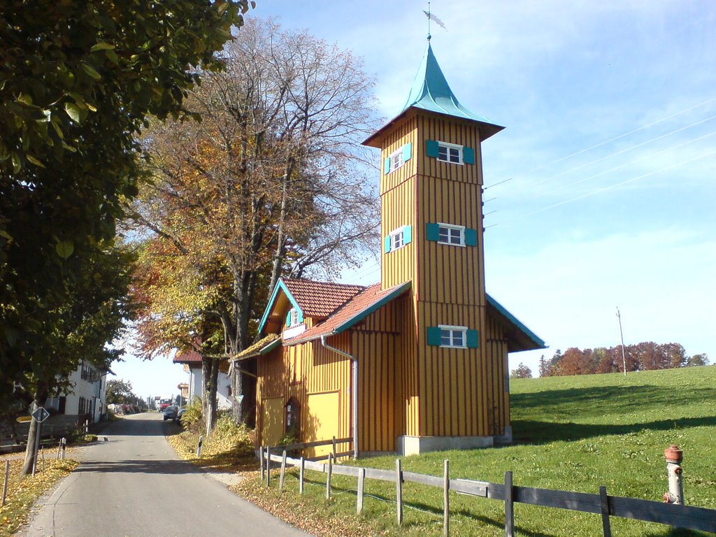 Feuerwehr im Herbst by Frank Schleret