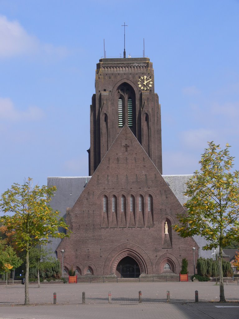 Kerk tuinwijk Eisden by Erik buttgereit