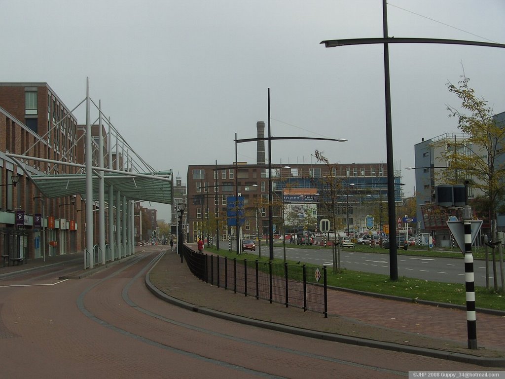 New Bus Station & Apartments - Delft Zuidpoort by guppy_34