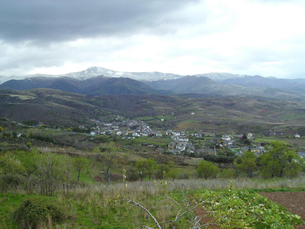 Los Barrios de Salas desde Lombillo by peterfan