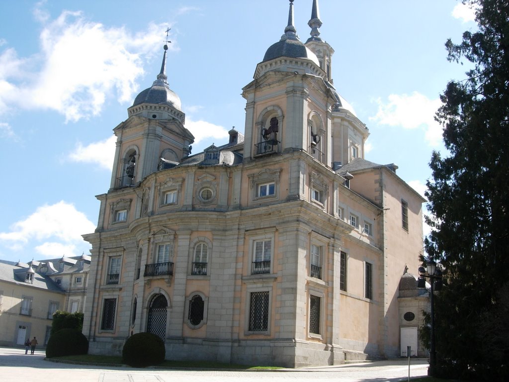 Palacio de la Granja de San Ildefonso by Alfonsopinel