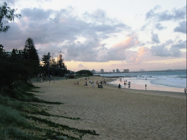 Mooloolaba Beach by Steve Busson