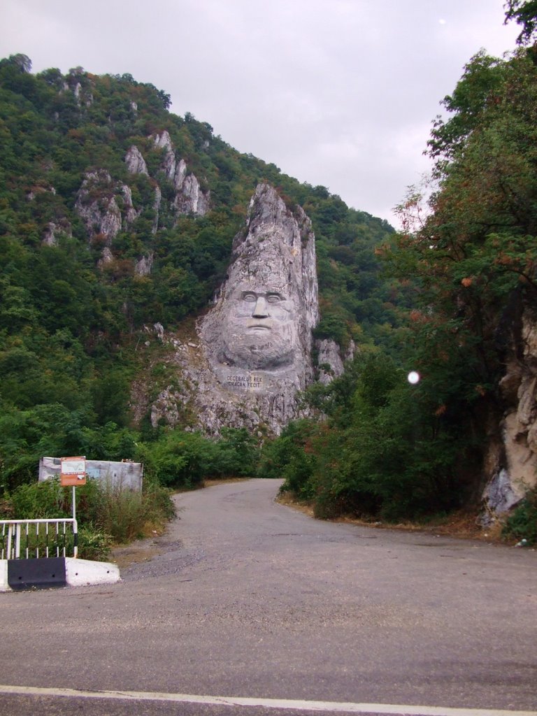 Decebalus Rex Dragan Fecit by ROvi Ovidiu Daşcău