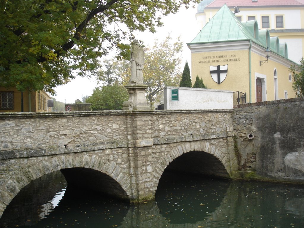 Gumpoldskirchen, Kirchengrabenbrücke by HarryAusdemharz