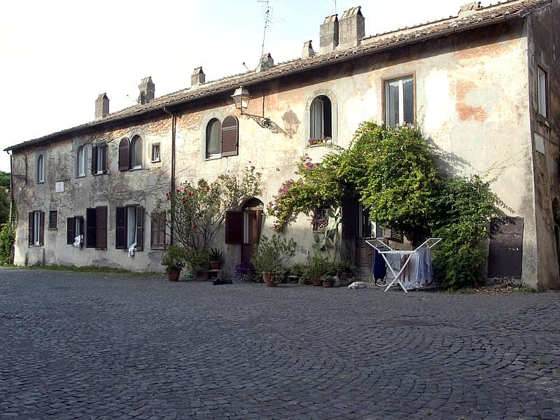 Antico caseggiato del Borgo by Giuseppe De Giacomet…