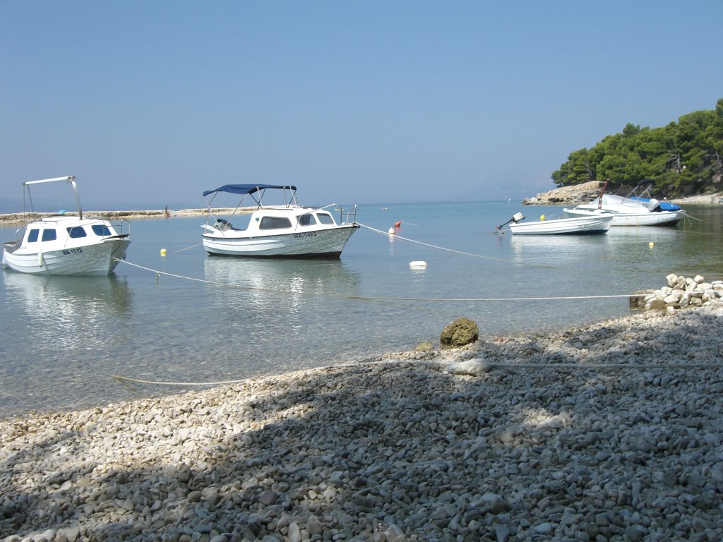 Beach at Promajna by kuechi