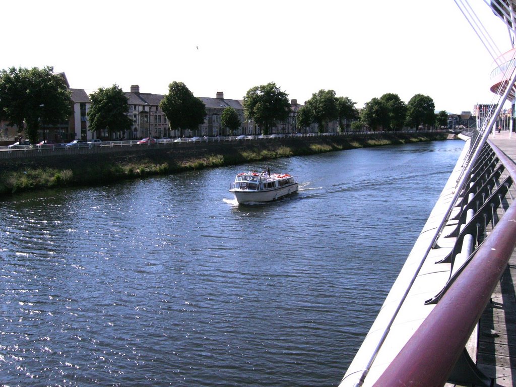 Cardiff WaterBus by Ismail Mia