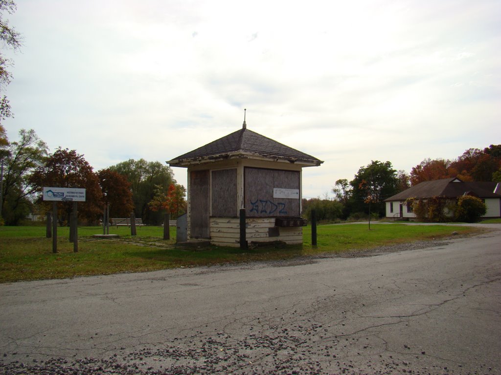 Pond Mills Gatehouse by rwbradley