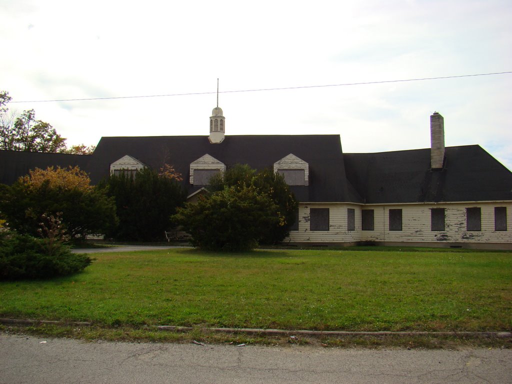 Pond Mills old administration building by rwbradley