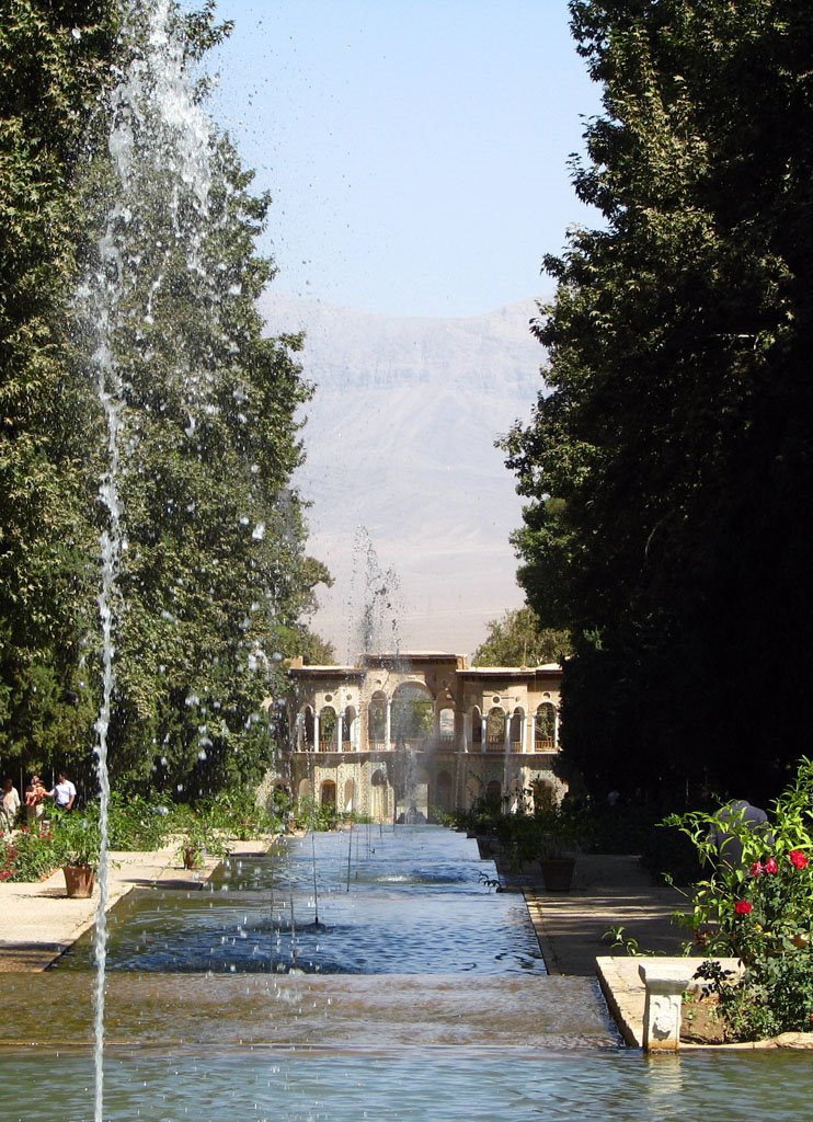 Natural Fountains in Shahzadeh Garden(No Pump) by Alireza Shakernia