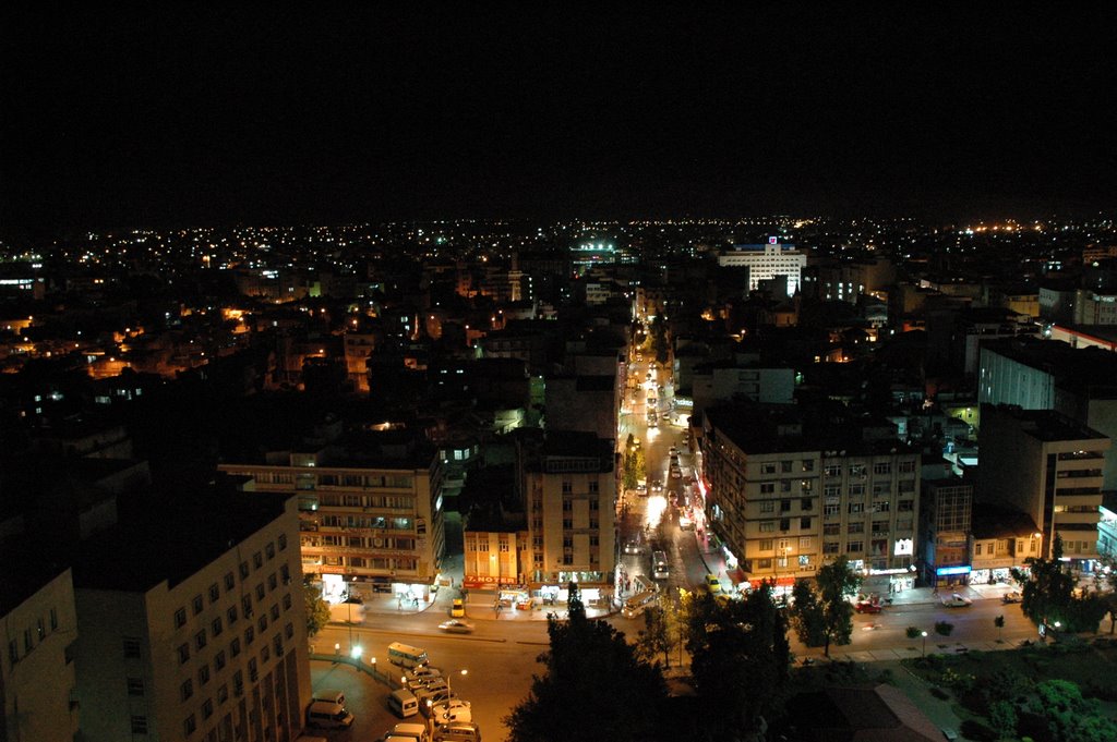 Adana'dan gece görünümü-C.Gürsel Cad. by aynisan