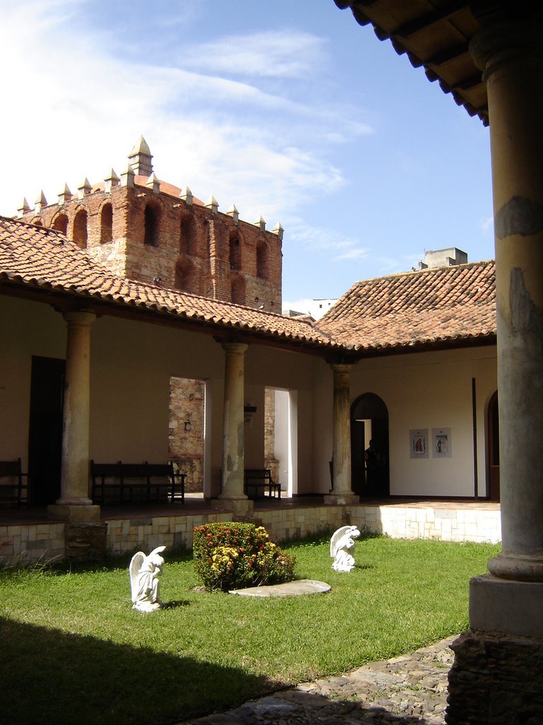 Interior del Museo Sacro by irenchen_sp