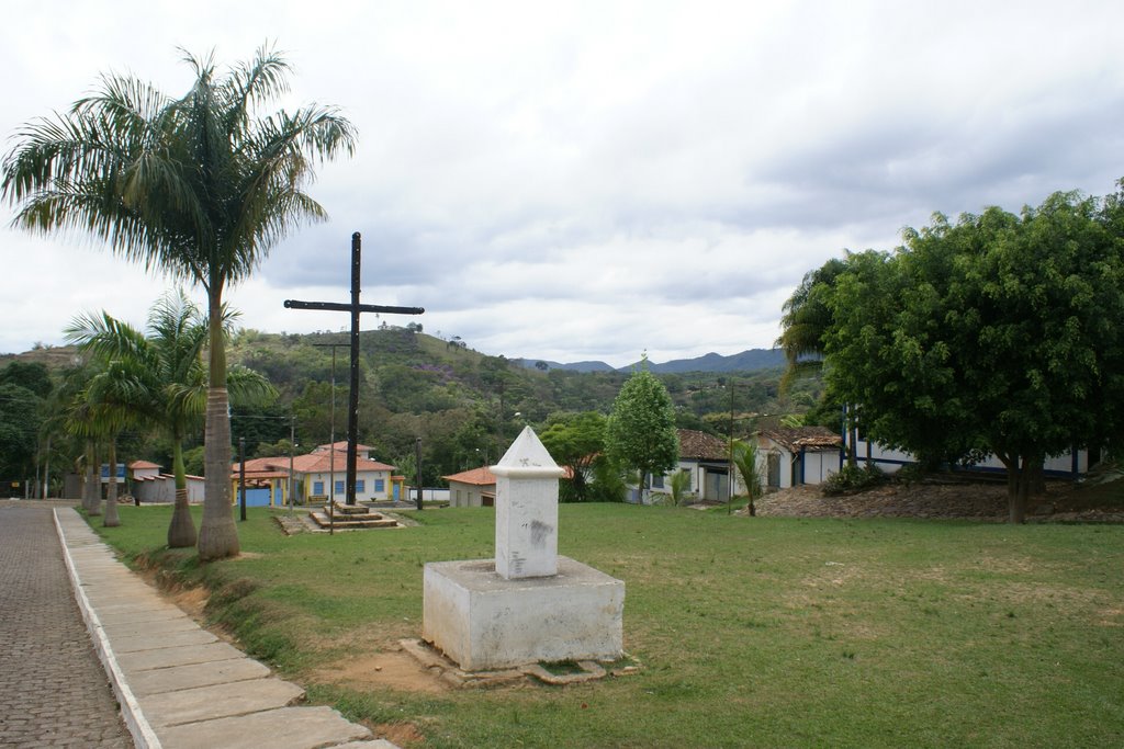 PRAÇA EM COCAIS by Fernando Bezerra