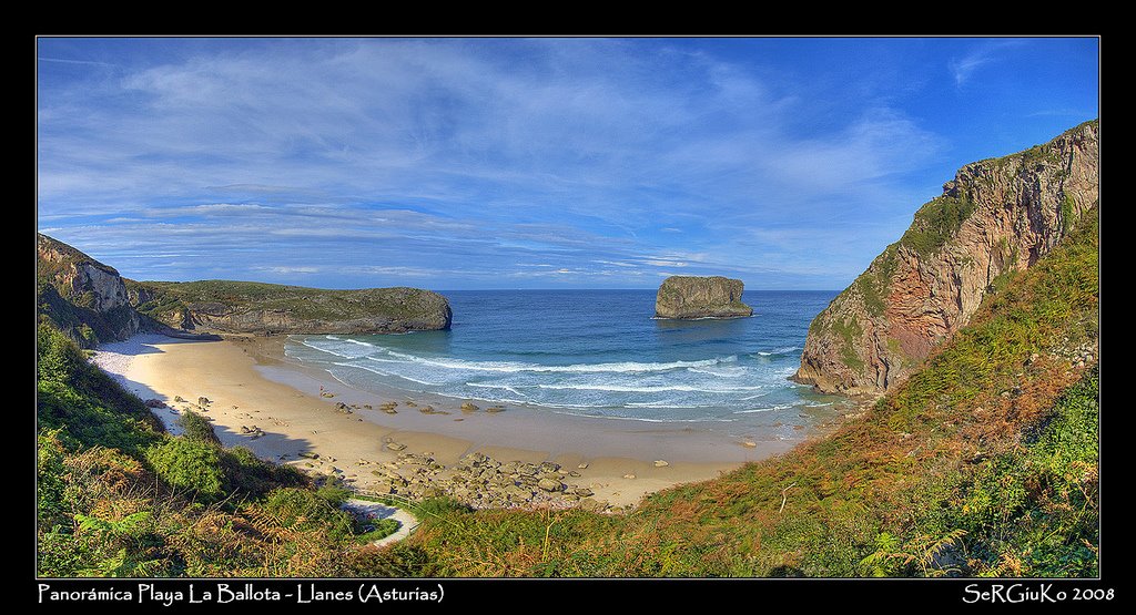 Panorámica Playa de Ballota by SeRGiuKo