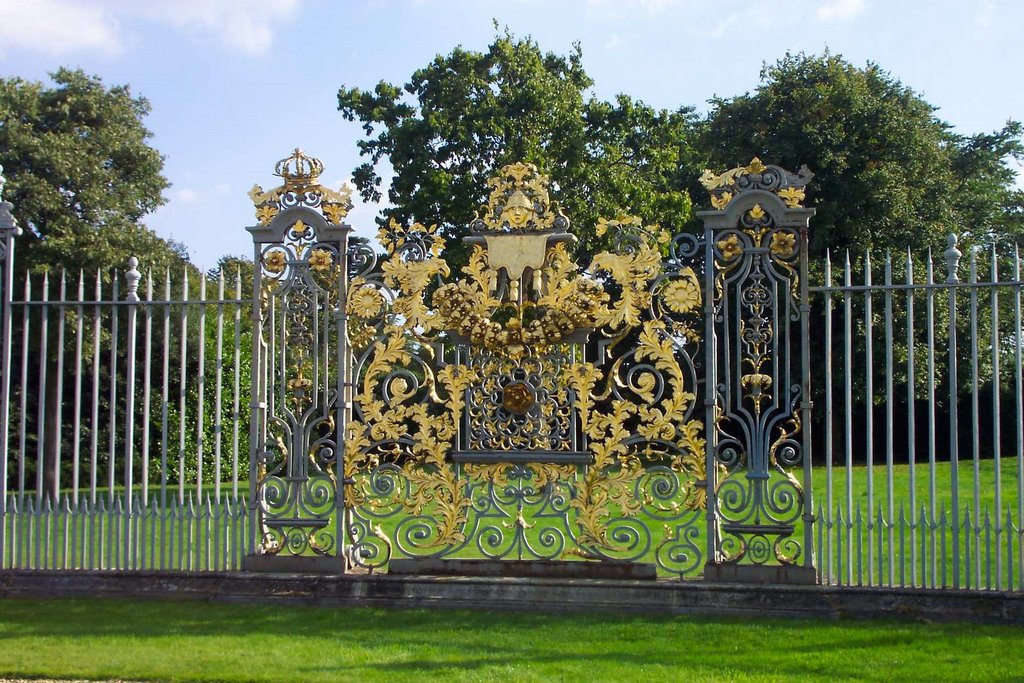 Ornate Gates, Hampton Court, London, 9/2008 by margT