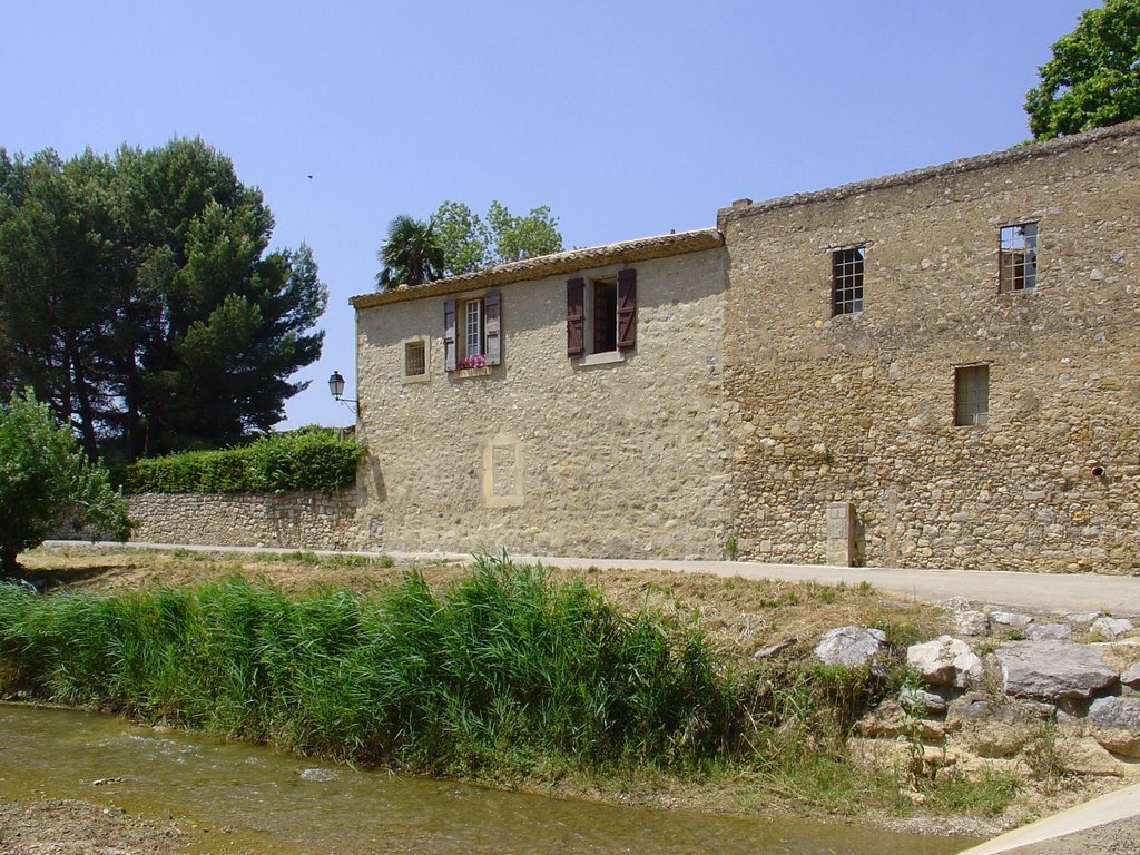 Frankreich_Languedoc-Roussillon_Lagrasse by Elmokula