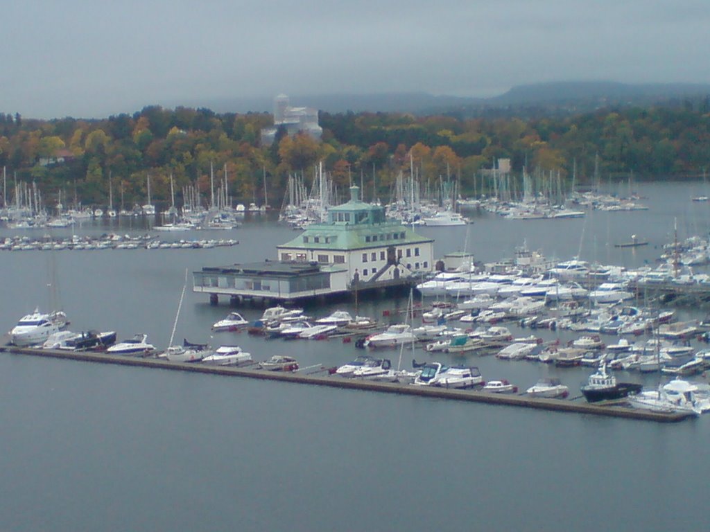 Oslo Harbour by soost-hamburg