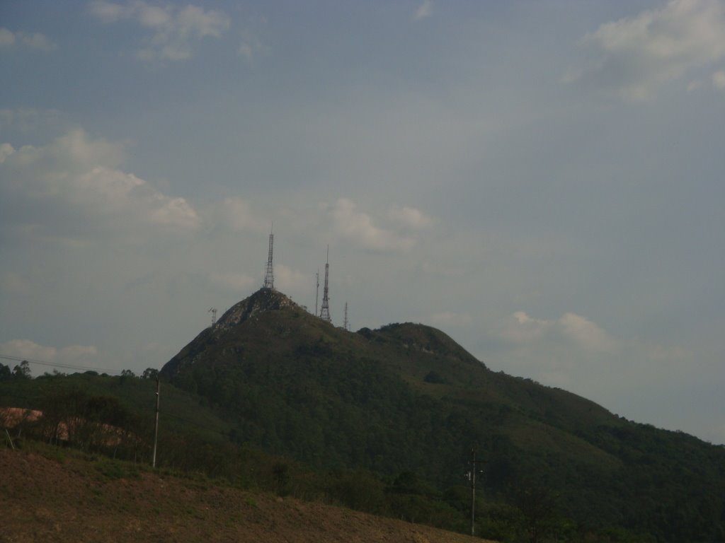 Pico do Jaraguá - Rodoanel - São Paulo - Brasil by Juan Felipe Vargas