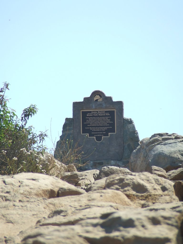 Top of Cowles Mnt by pypelyr