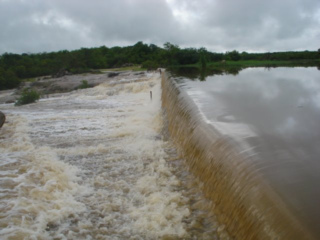 Barragem do rio carnauba (permuta - santa quitéria - ceará - brasil) by francisco paiva