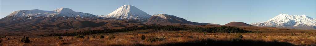 Central North Island Volcanos by Simon Klaus